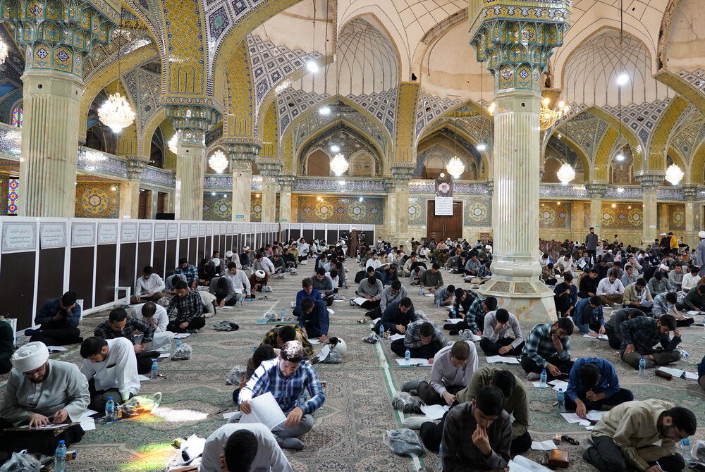 تصاویر/ برگزاری آزمون کتبی استعدادهای برتر حوزه