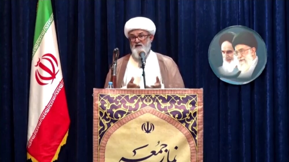 Centenary of Re-establishment of Qom Seminary is a Historical Opportunity: Friday Imam