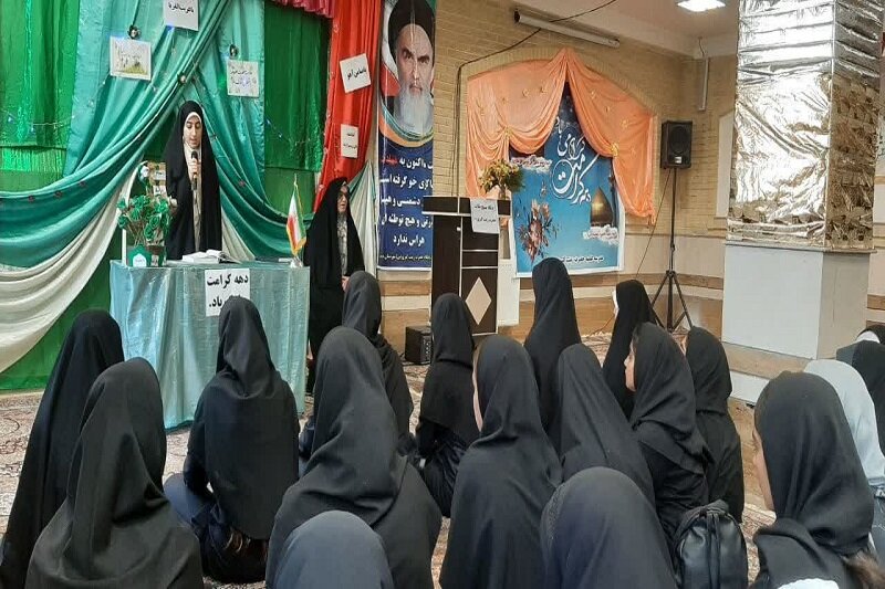 خودنمایی و تجملگرایی از نشانههای فرهنگ جاهلی است + عکس