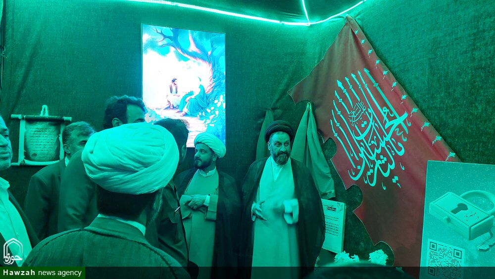 اولین نمایشگاه مهدویت با عنوان «حضور تا ظهور » در خمینیشهر افتتاح شد+ تصاویر