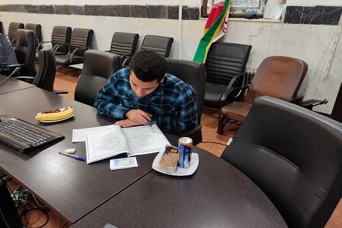 آزمون سراسری جذب نخبگان علمیه کرمانشاه برگزار شد+ عکس