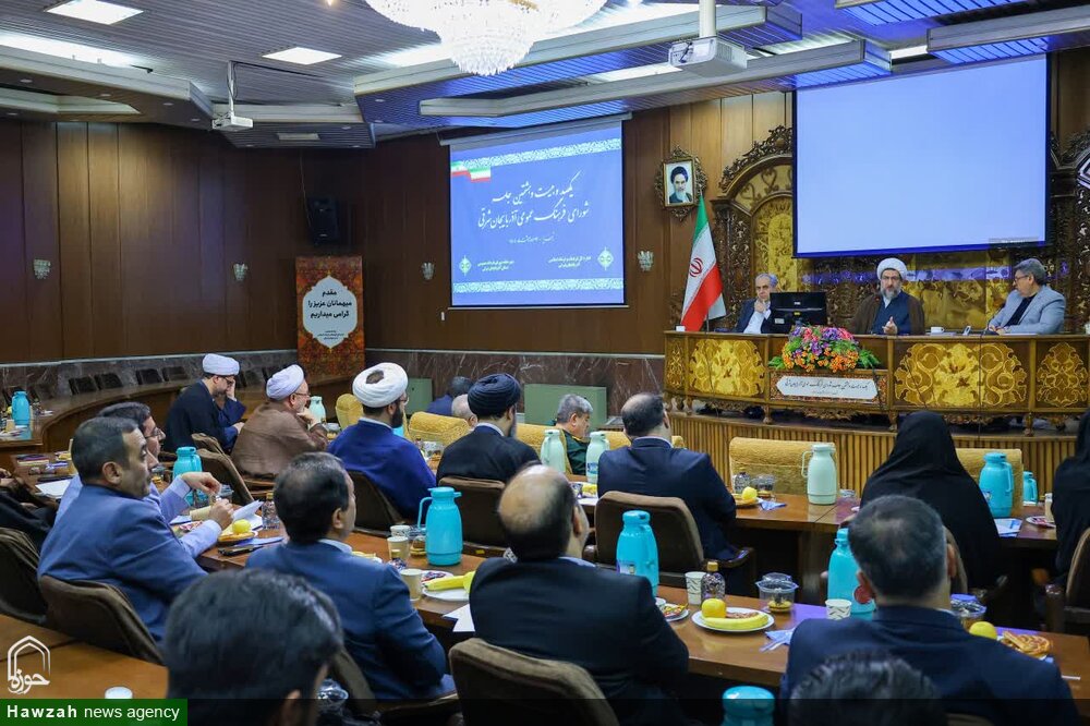 انتقاد امام جمعه تبریز از کوتاهی مسئولان در کمرنگ شدن فرهنگ ایرانی ـ اسلامی