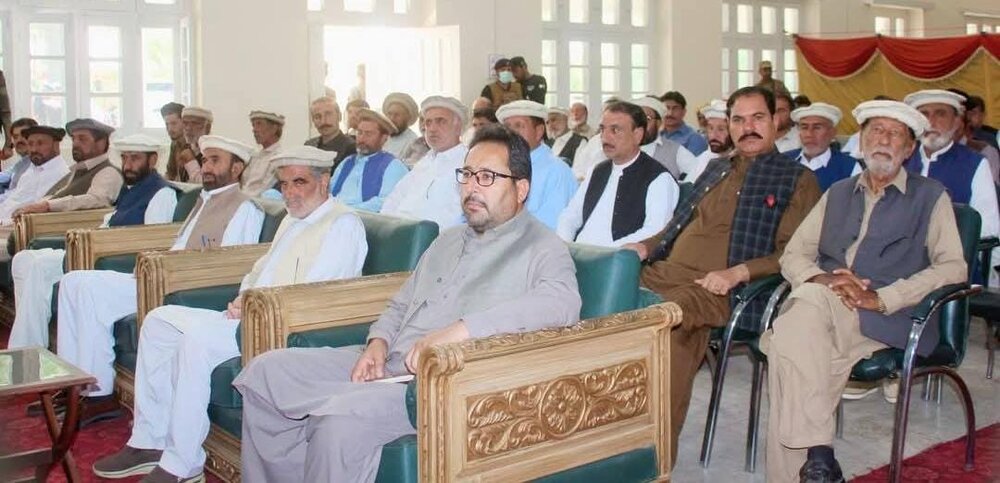 انجینئر حمید حسین کا چیف سیکرٹری اور آئی جی خیبر پختونخوا کے ہمراہ پارا چنار ضلع کرم کا دورہ