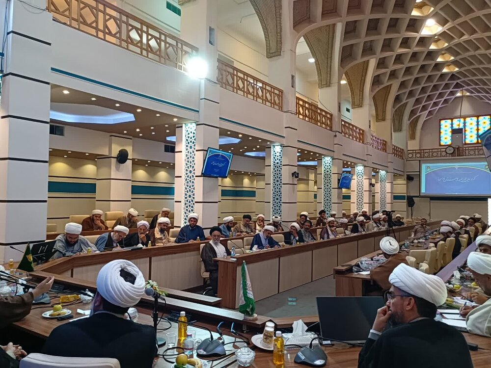 تصاویر/ همایش ائمه جمعه فارس با حضور رئیس شورای سیاست گذاری ائمه جمعه کشور