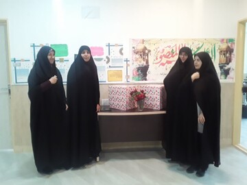 تصاویر/ تجلیل از اساتید مدرسه علمیه صدیقه طاهره غرق‌آباد