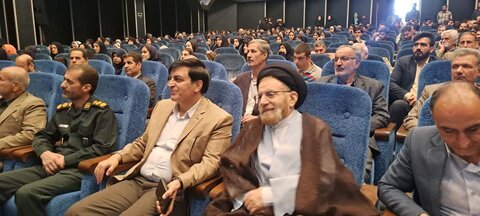 تصاویر اجلاس شهرستانی نماز در الیگودرز