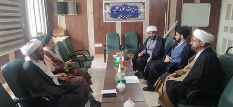 تصاویر برگزاری جلسه هماهنگی حوزوی لرستان به مناسبت صدمین سالگشت بازتأسیس حوزه علمیه قم