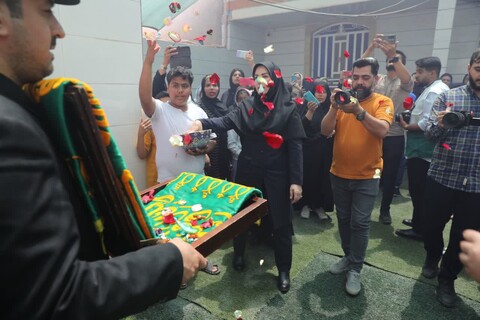  حضور خادمین حرم مطهر رضوی در افتتاح مرکز اوتیسم بندر امام خمینی (ره)