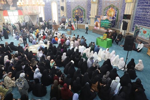 حضور خادمین حرم مطهر رضوی در بندرامام خمینی (ره)