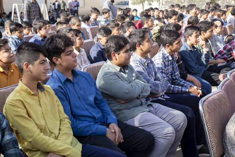 حضور امام جمعه یزد در جمع دانش آموزان دبیرستان پسرانه علوم و معارف اسلامی