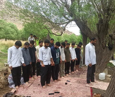 تصاویر/ اردوی یک روزه طلاب مدرسه علمیه المهدی(عج) آران و بیدگل