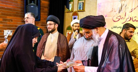 همایش تجلیل از معلمان و مبلغان دینی مناطق محروم اهواز