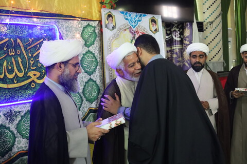 تصاویر /مراسم گرامیداشت مقام معلم در مدرسه علمیه ولی عصر (عج) بندرعباس