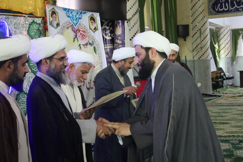 تصاویر /مراسم گرامیداشت مقام معلم در مدرسه علمیه ولی عصر (عج) بندرعباس