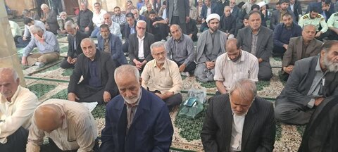 تصاویر دیدار مردمی نماینده ولی فقیه در لرستان با مردم اليگودرز