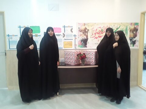 تصاویر/تجلیل از اساتید مدرسه علمیه صدیقه طاهره غرق‌آباد