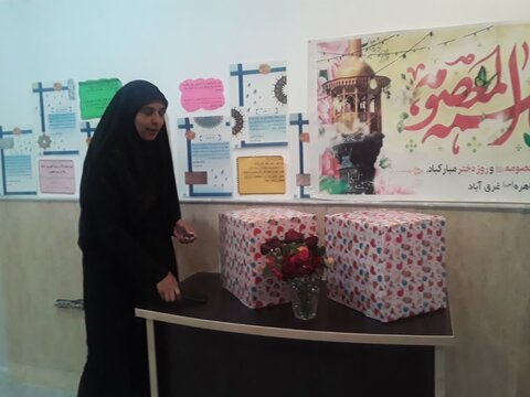 تصاویر/تجلیل از اساتید مدرسه علمیه صدیقه طاهره غرق‌آباد