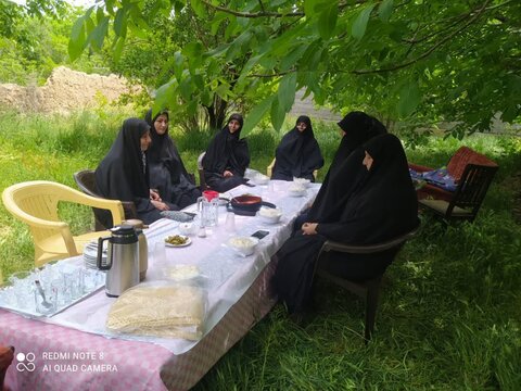 تصاویر/تجلیل از اساتید مدرسه علمیه صدیقه طاهره غرق‌آباد