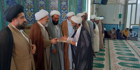 تصاویر/ تجلیل از اساتید و طلاب مدرسه علمیه آیت‌الله مدنی کاشانی(ره)