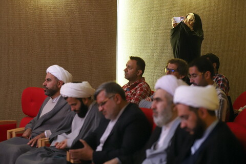 تصاویر/ نشست خبری همایش بین‌المللی یکصدمین سالگشت بازتأسیس حوزه علمیه قم