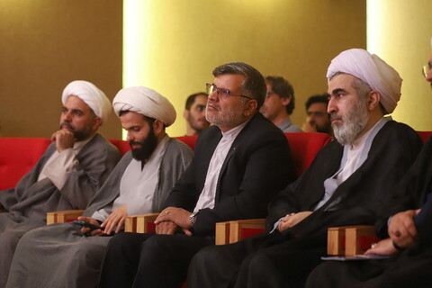 تصاویر/ نشست خبری همایش بین‌المللی یکصدمین سالگشت بازتأسیس حوزه علمیه قم
