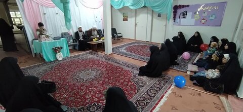 تصاویر/ مراسم گرامیداشت مقام معلم در مدرسه علمیه نجمه خاتون تکاب