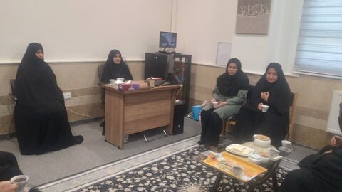 تصاویر بازدید گروه راهیان پیشرفت پایگاه امام حسن مجتبی(ع)کوهدشت از مدرسه فاطمه الزهرا(س)شهرستان