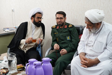 تصاویر/ دیدار جانشین سپاه علی بن ابی طالب(ع) قم با رئیس سازمان بسیج طلاب و روحانیون استان قم