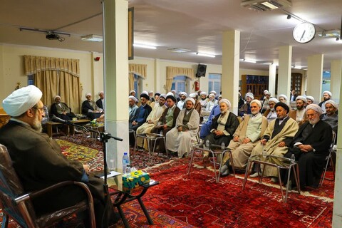 مراسم گرامیداشت مقام معلم و تجلیل از اساتید مدارس علمیه تبریز