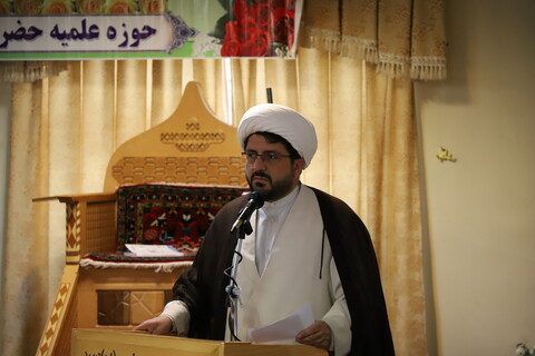 مراسم گرامیداشت مقام معلم و تجلیل از اساتید مدارس علمیه تبریز