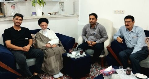 تصاویر/ دیدار امام جمعه دیر با معلمان جانباز