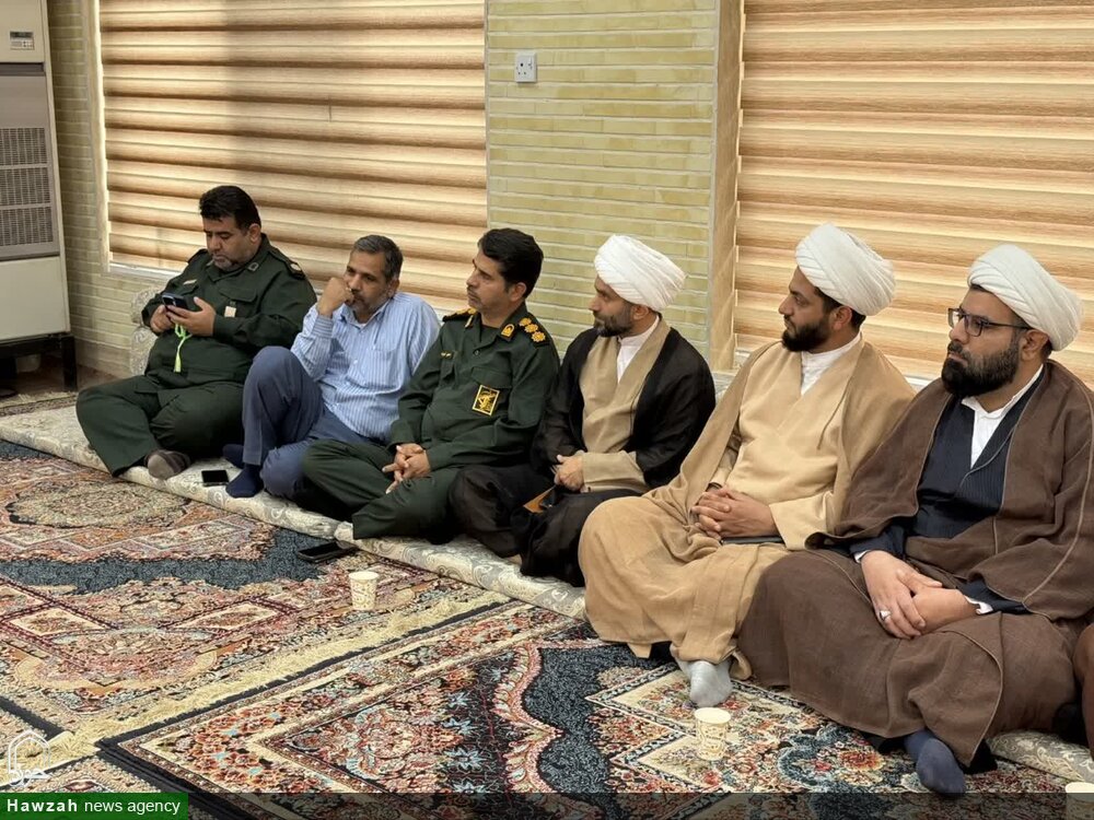 مراسم تجلیل و تقدیر از مربیان عقیدتی و هادیان سیاسی و مدیران عقیدتی در اهواز