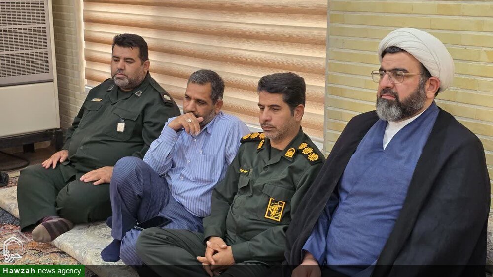 مراسم تجلیل و تقدیر از مربیان عقیدتی و هادیان سیاسی و مدیران عقیدتی در اهواز