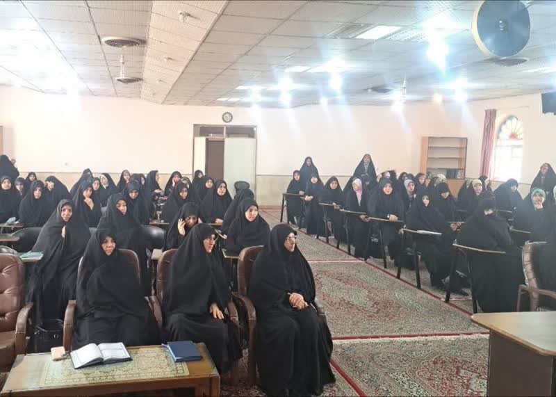 خودشناسی و ارتباط با خدا؛ راهکار عبور از چالش‌های دخترانه