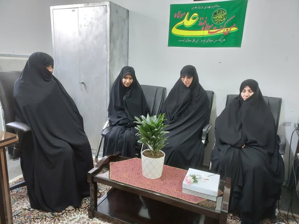 حضور طلاب بسیجی خنداب در مدارس شهرستان به مناسبت هفته معلم+ عکس