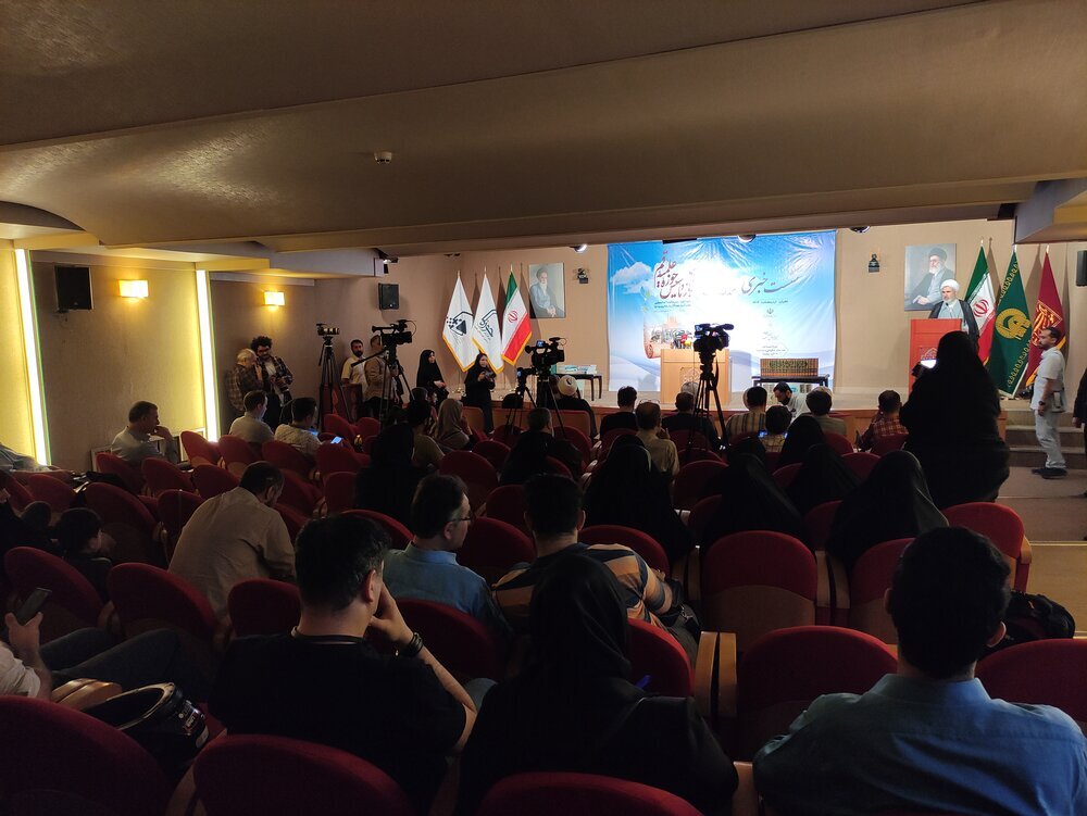 Ayetullah Arafi’nin Kum İlim Havzası'nın Yeniden Kuruluşunun Yüzüncü Yılı Münasebetiyle Düzenlediği Basın Toplantısı