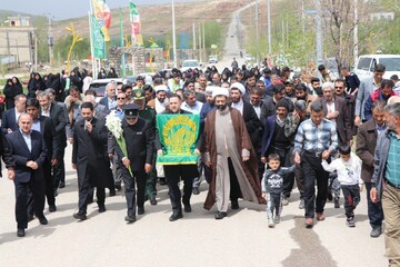 تصاویر/ حضور کاروان زیر سایه خورشید در بخش تخت سلیمان شهرستان تکاب