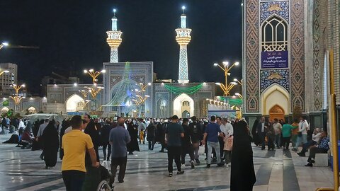 مراسم بزرگداشت جان‌باختگان اسکله شهید رجایی در حرم‌مطهر رضوی برگزار شد+ عکس