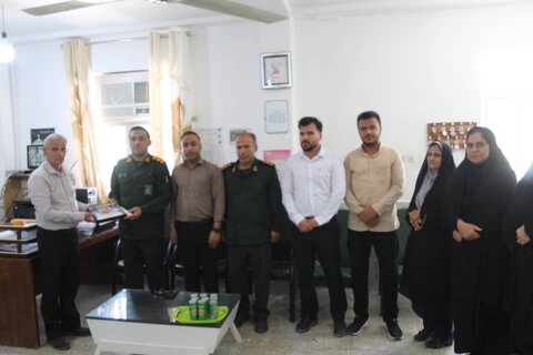 تصاویر/ تجلیل فرمانده سپاه دیّر از فرهنگیان