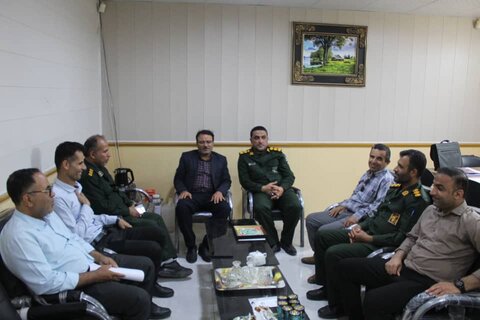 تصاویر/ تجلیل فرمانده سپاه دیّر از فرهنگیان