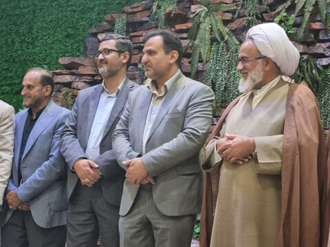 تصاویر/ همایش شورای های بخش برزک همراه با جشن میلاد امام رضا(ع)