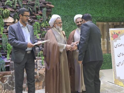 تصاویر/ همایش شورای های بخش برزک همراه با جشن میلاد امام رضا(ع)