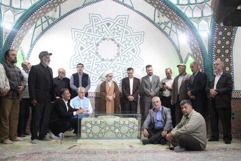 تصاویر / تجدید میثاق کارگزاران حج وزیارت استان قزوین با شهدا