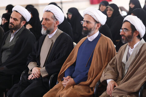 تصاویر / تجلیل از اساتید حوزه علمیه خواهران استان قزوین