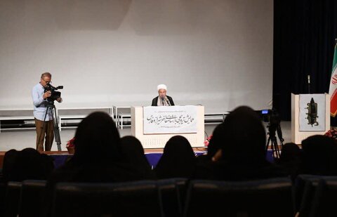 تصاویر| همایش بازشناسی مفاخر استان فارس