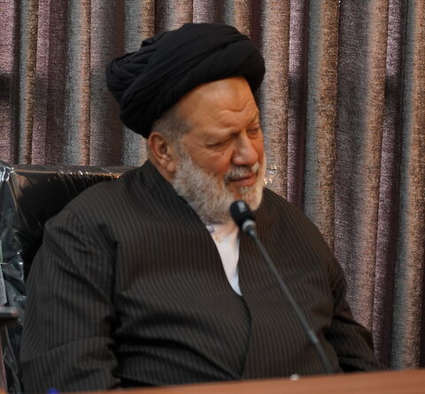 نشست مهمانان بین‌المللی همایش یکصدمین سالگشت بازتأسیس حوزه علمیه قم با آیت‌الله اراکی