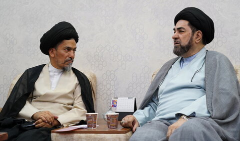 تصاویر/ نشست مهمانان بین‌المللی همایش صدمین سالگشت بازتأسیس حوزه علمیه قم با نماینده رهبر انقلاب در بنگلادش