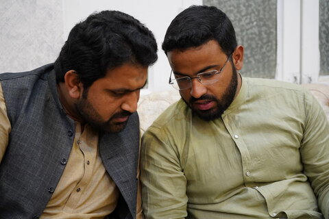 تصاویر/ نشست مهمانان بین‌المللی همایش صدمین سالگشت بازتأسیس حوزه علمیه قم با نماینده رهبر انقلاب در بنگلادش