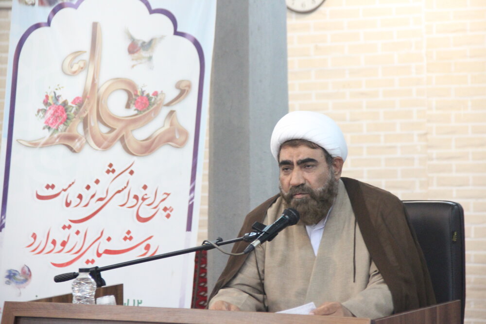  مقام و منزلت استاد در امر تعلیم و تربیت بسیار ارزشمند و کارآمد است+ عکس