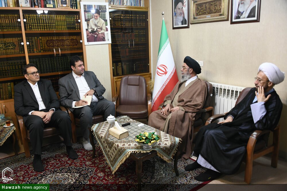 نماینده ولی‌فقیه در استان اصفهان: مردم به قرض الحسنه اهمیت می‌دهند